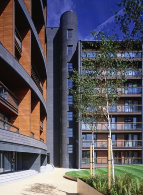 O2 Excel City Airport Apartment London Eksteriør billede