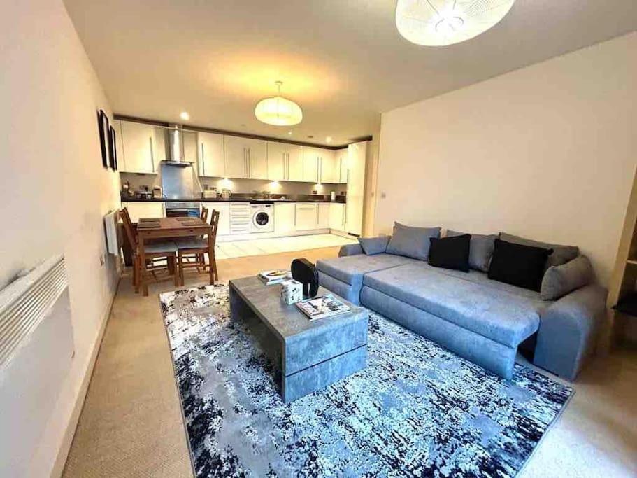 O2 Excel City Airport Apartment London Eksteriør billede